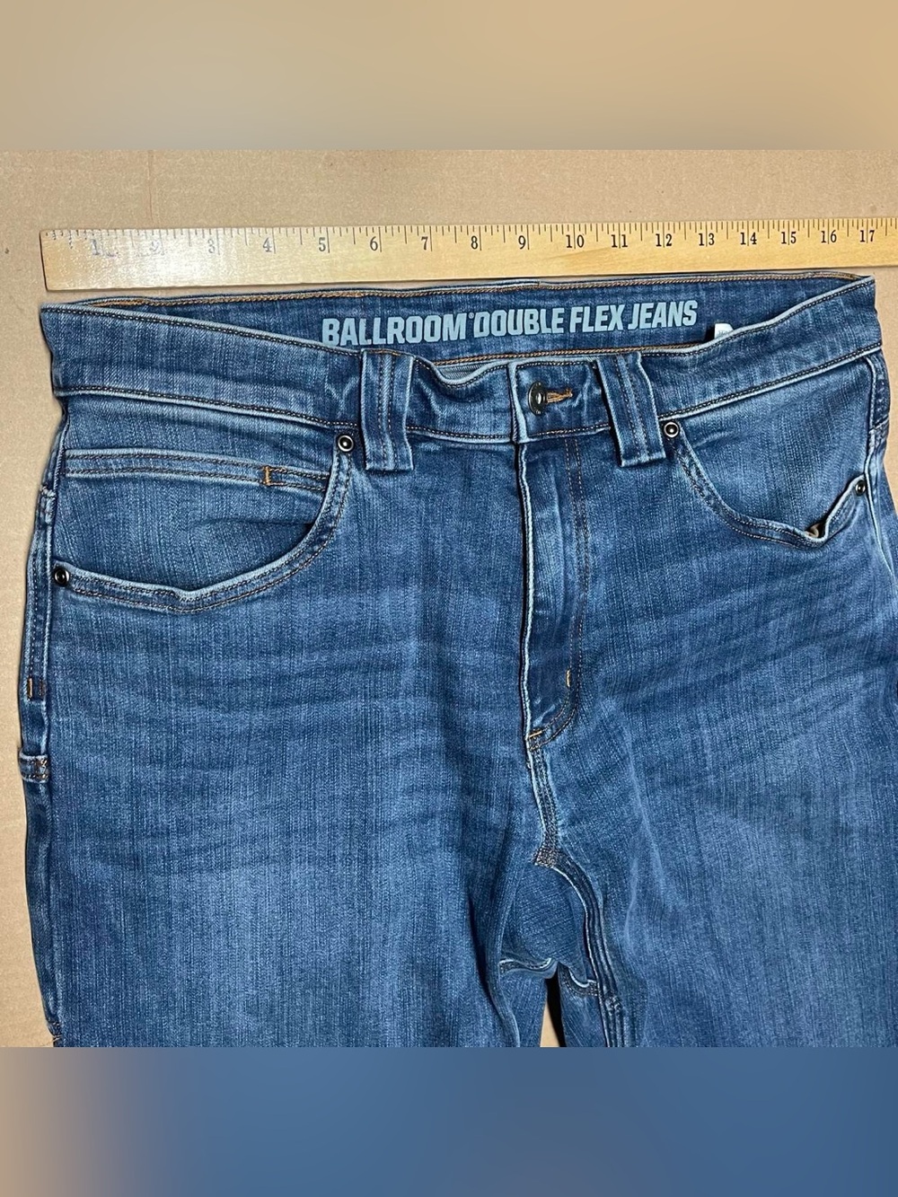 Duluth Trading Ballroom Double Flex Jeans 34x32 Standard Fit Men’s Blue Denim - Picture 7 of 8